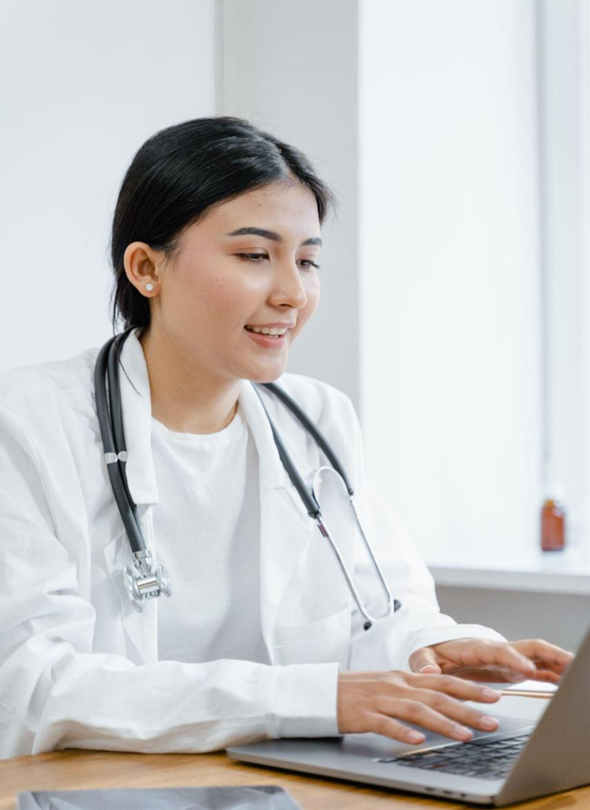 Girl consulting an online doctor for vaginal yeast infection