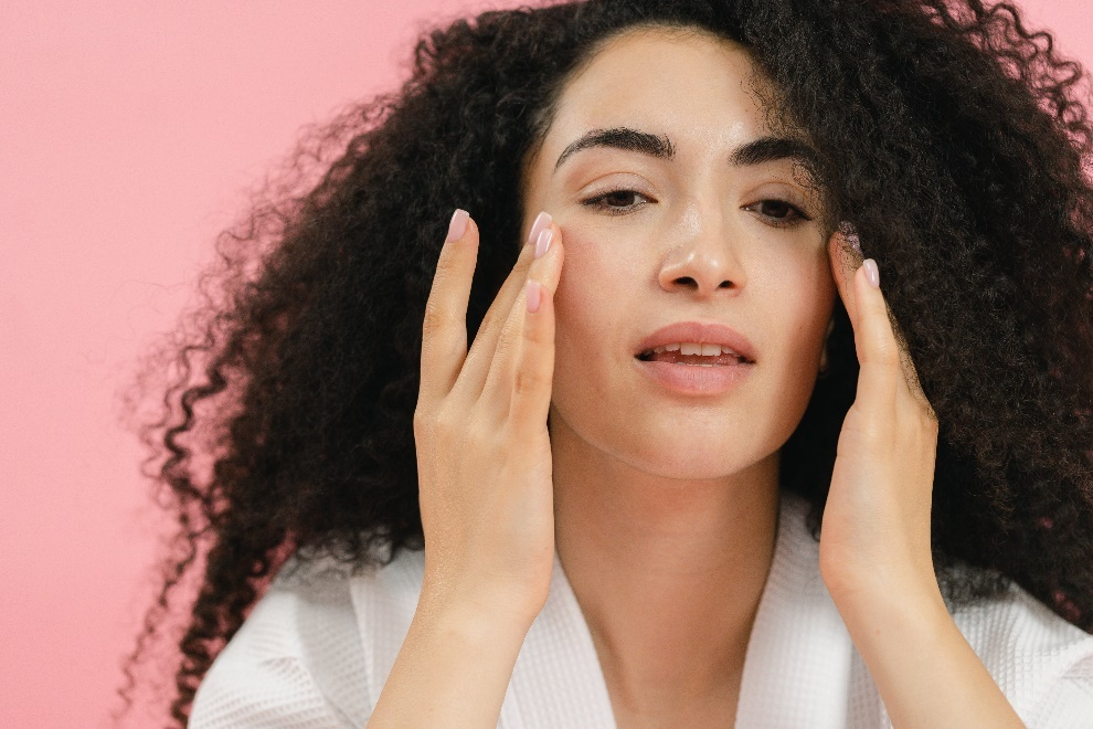 Woman with curly hair