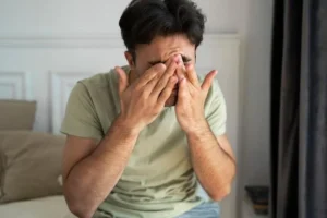 How to Differentiate Between Pink Eye and Allergies: A Quick Guide