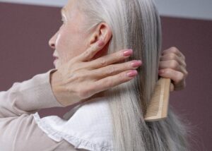 Banish Dandruff: Your Guide to a Flake-Free Scalp