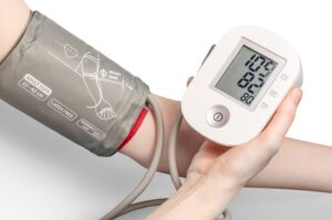A Guide to Normal Blood Pressure Ranges According to Your Age