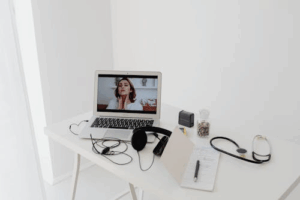 Online Doctor for Oral Thrush: Affordable Treatment for Holiday Comfort